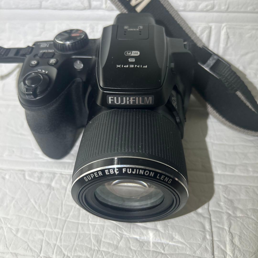 富士フイルム　FINE PIX. S9400W