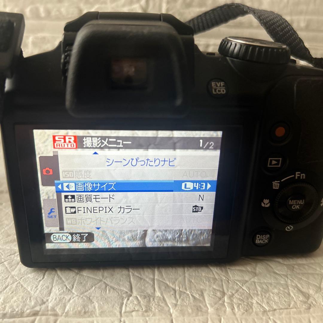 富士フイルム　FINE PIX. S9400W