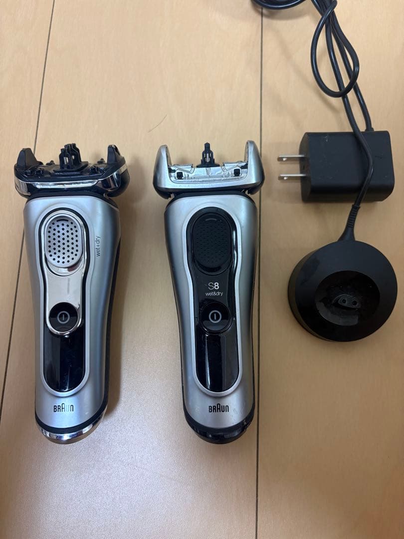 Braun Series 8 9メンズ　充電器付き　シェーバー