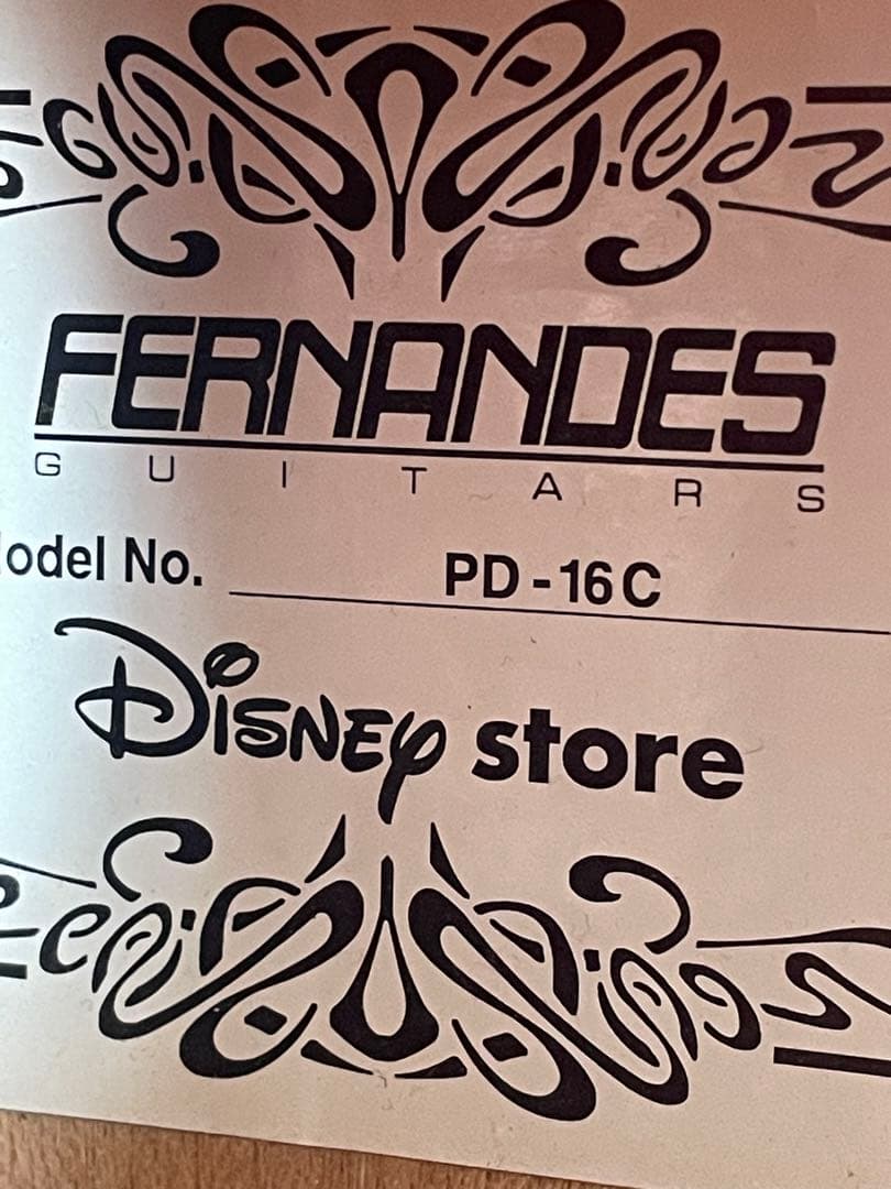 【貴重】フェルナンデス　ディズニーストア限定アコギ　オールドミッキー　スタンド付