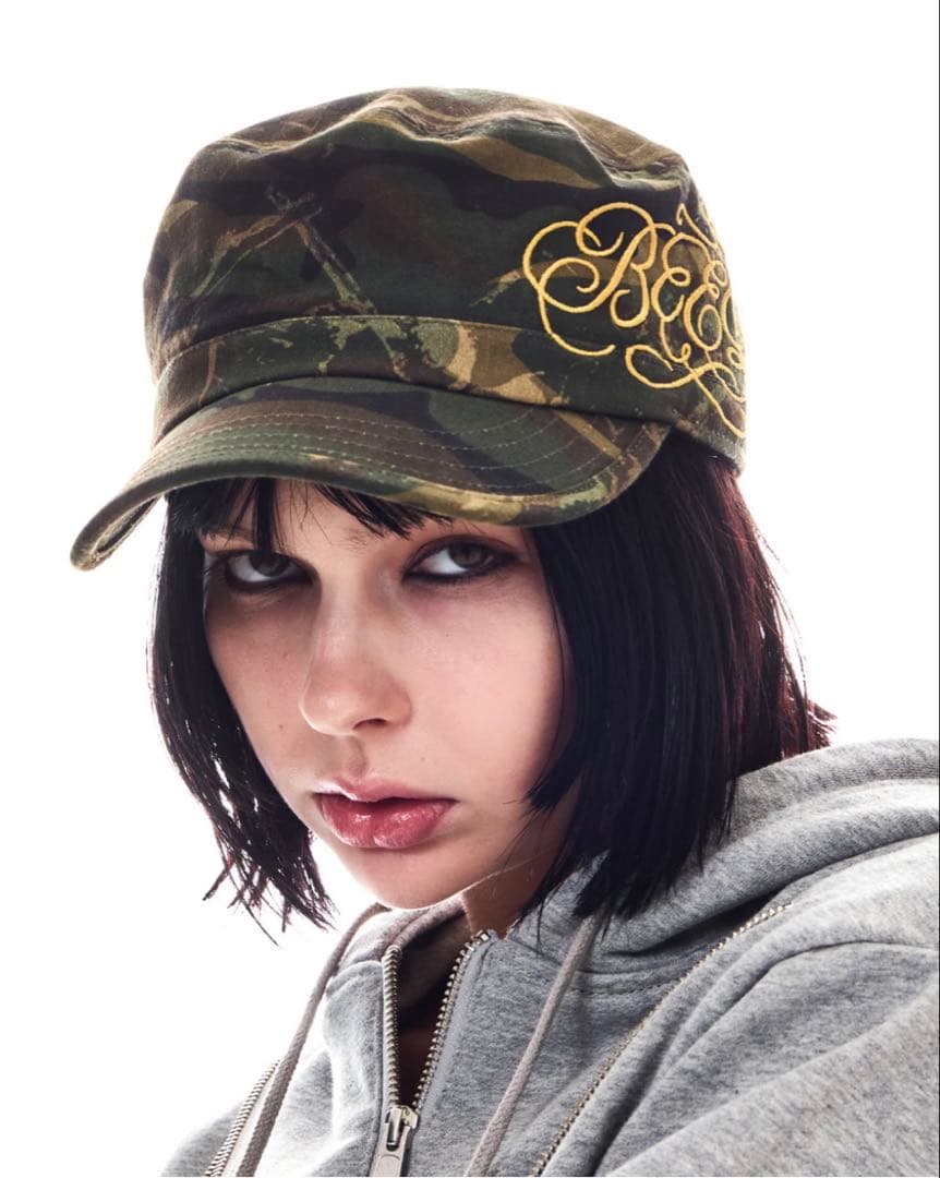 《専用》BEEDEN 迷彩刺繍キャップ