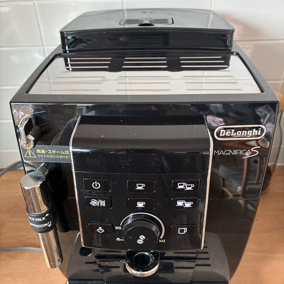 デロンギ　マグニフィカ　S コンパクト全自動エスプレッソマシン