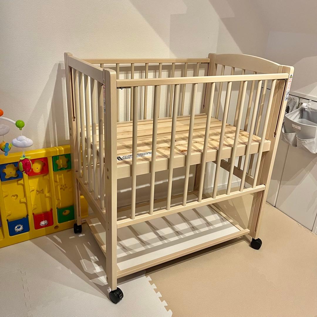 ベビーベッド（送料込）　サワベビー　コパン