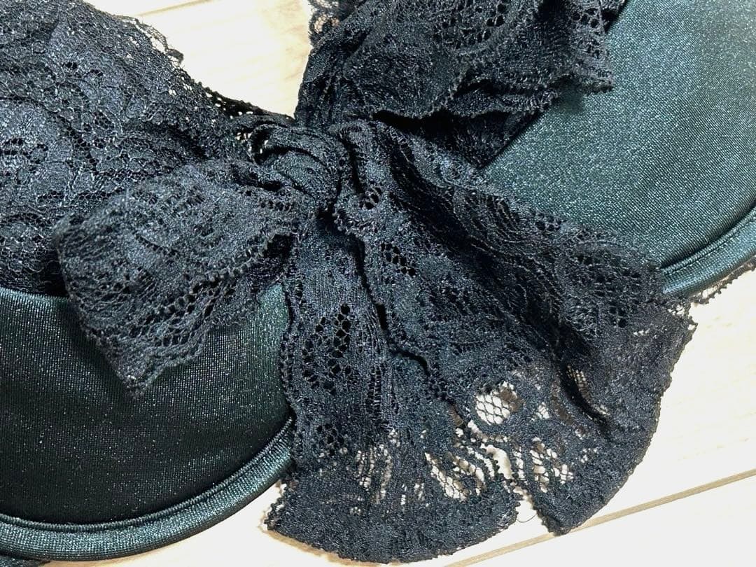 MARS♡タグ付き未使用♡大人気定番商品♡盛りブラ♡見せブラ♡魅せブラ♡ブラック