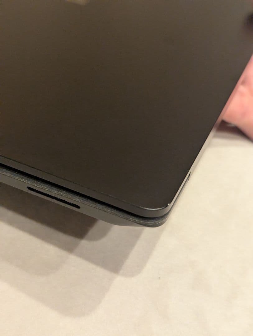 Microsoft Surface Laptop2 i5/8gb/256GB 黒