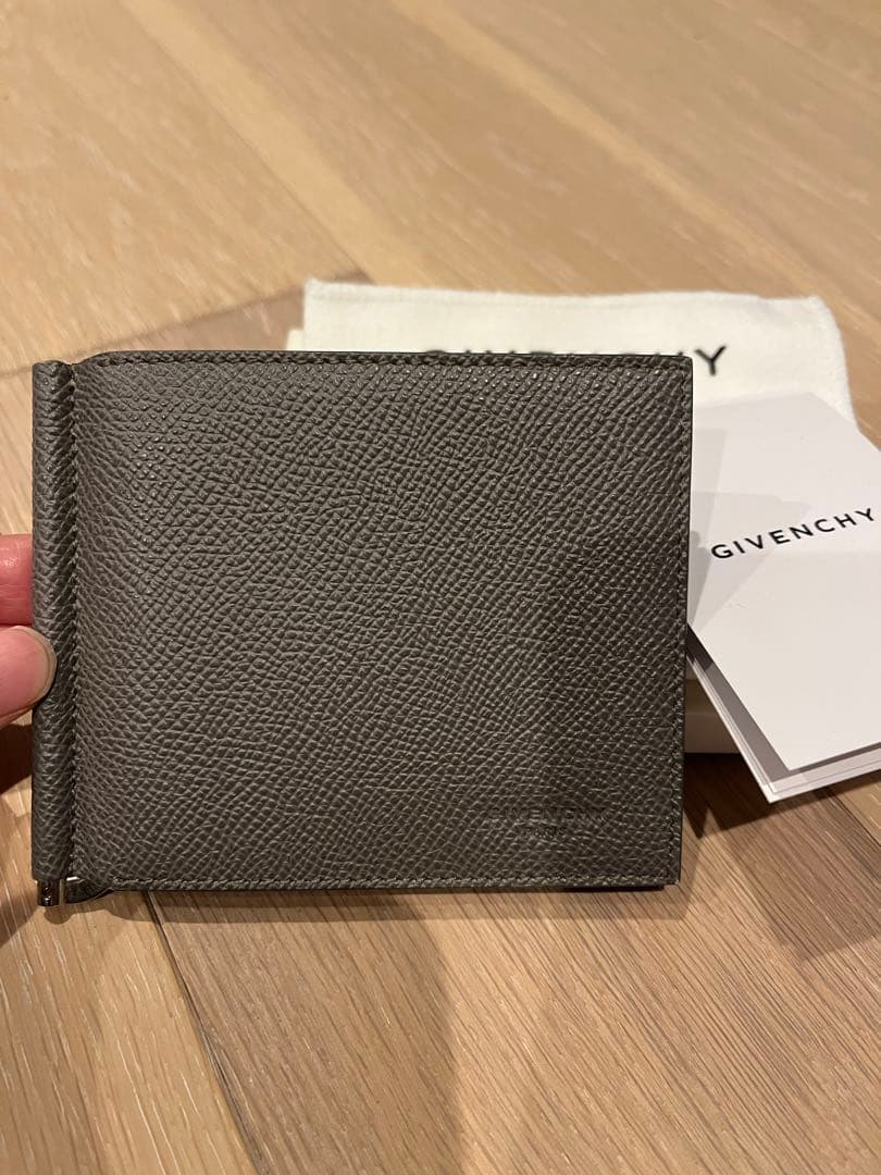 セール【未使用】GIVENCHY レザー マネークリップ