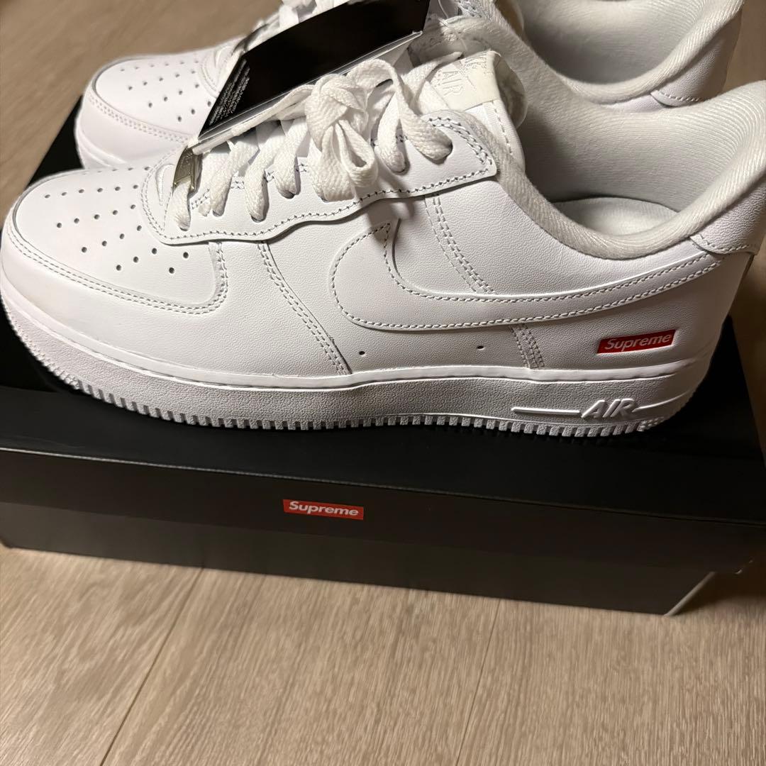 こ*パ様 NIKE supreme スニーカー　Air Force 1