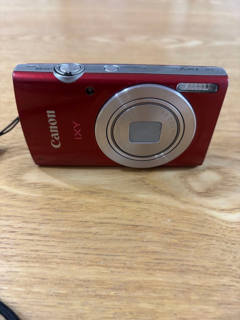 Canon キャノン　IXY200 デジタルカメラ