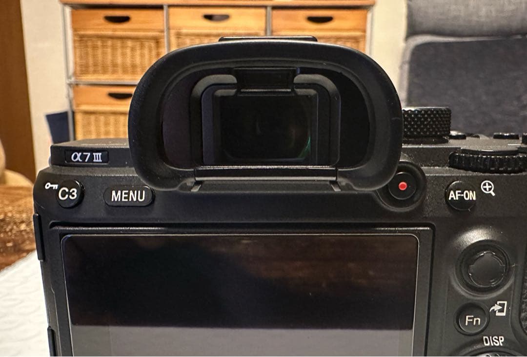 【サト】SONY α7 III ミラーレス一眼 本体 バッテリー付き