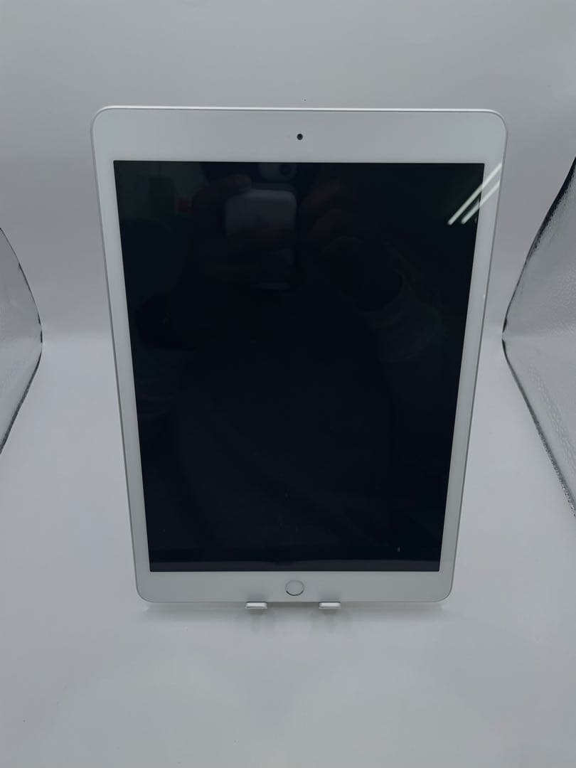 iPad 7世代 32GB 本体　バッテリー81%