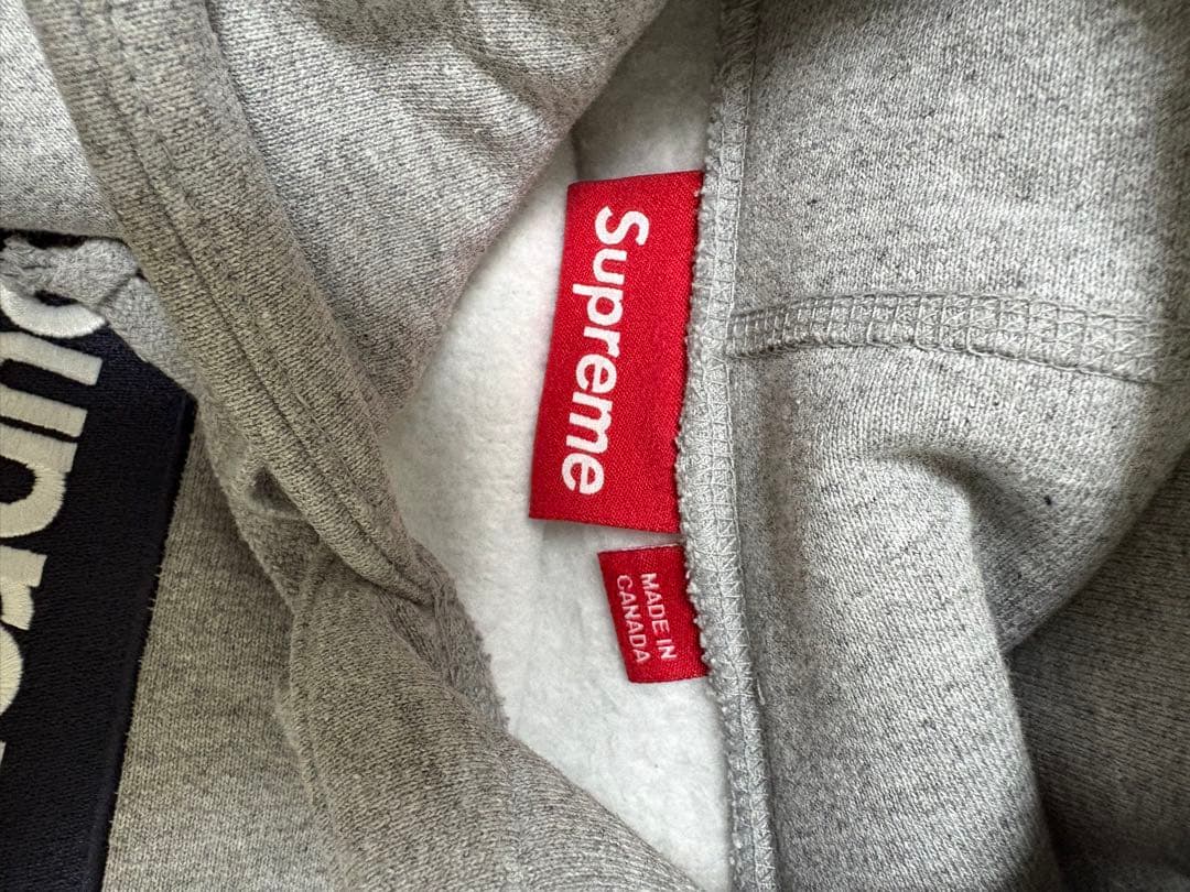 Supreme ボックスロゴパーカー