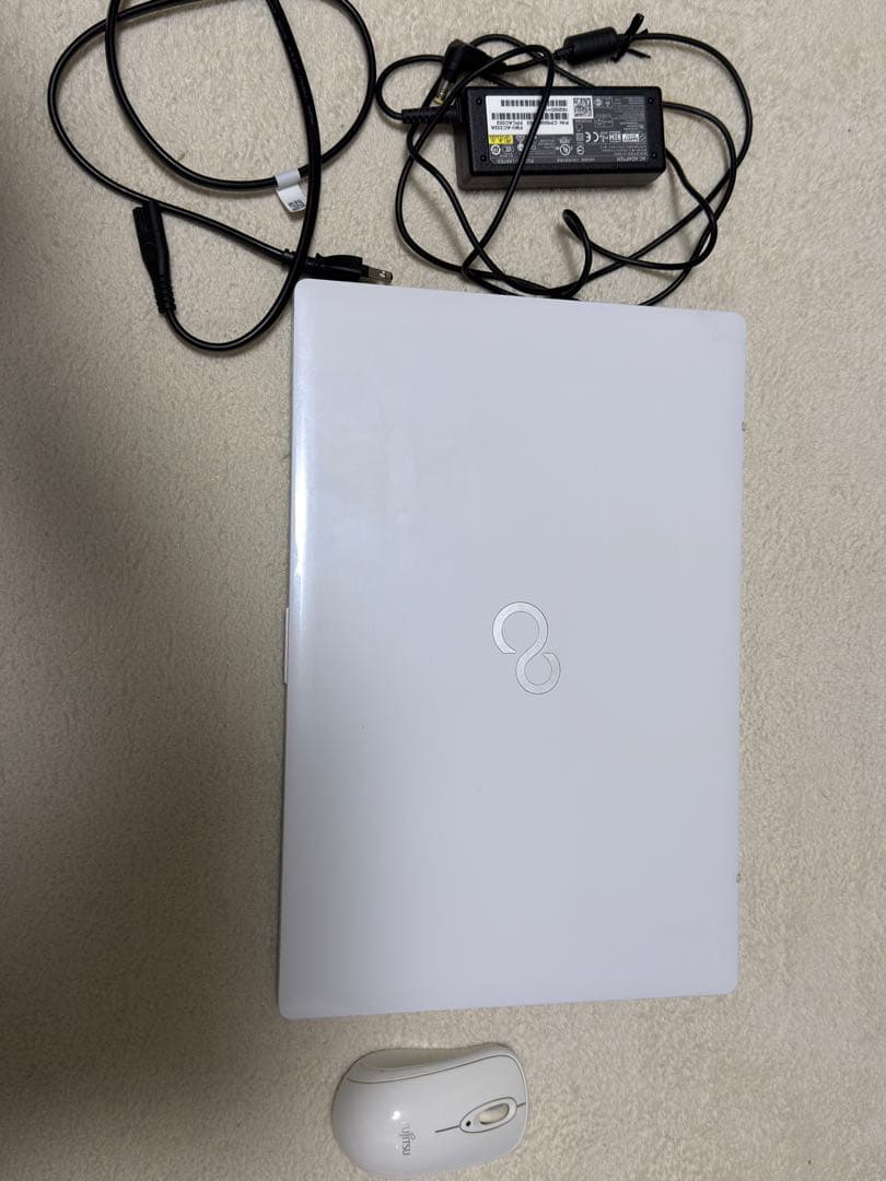 富士通 LIFEBOOK AH53/D1 FMVA53D1 8GB/1TB