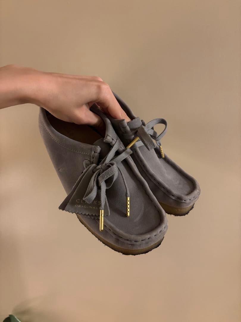 CLARKS ORIGINALS グレー スエード モカシン