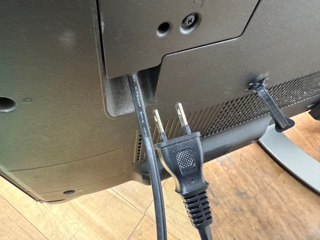 TG254 シャープ　アクオス　60V型 液晶テレビ LC-60G9 15年