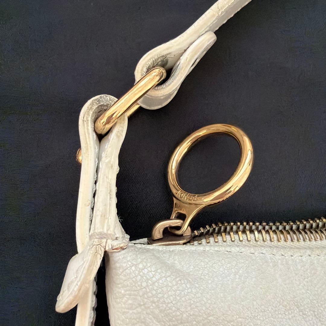 FENDI半ショルダーバッグ