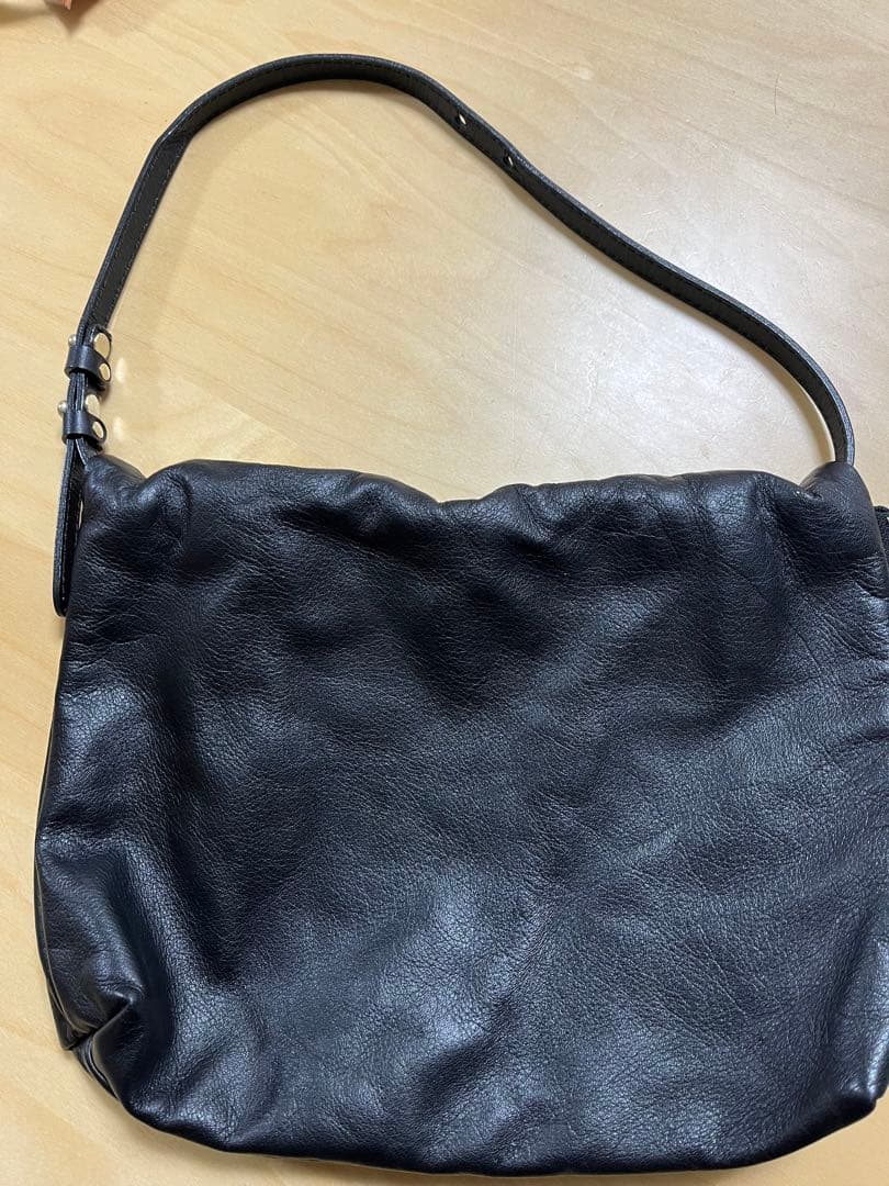 gem_by russet レザーワンハンドルバック