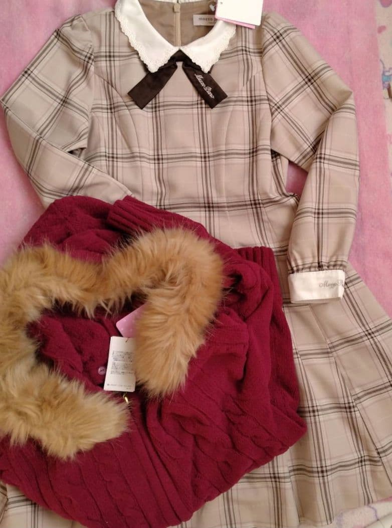 新品　未使用　メゾピアノジュニア　アウター　ワンピース　140