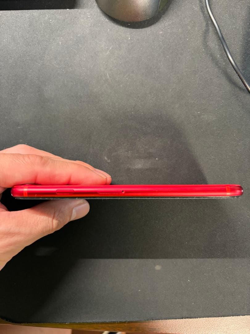 Apple iPhone SE (第2世代) 赤　64G