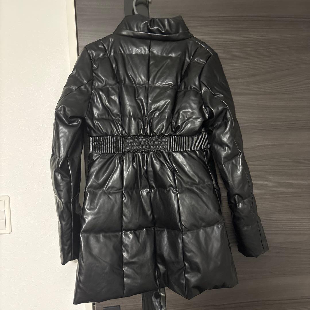 GDベルト付きフェイクレザーロングダウンコート