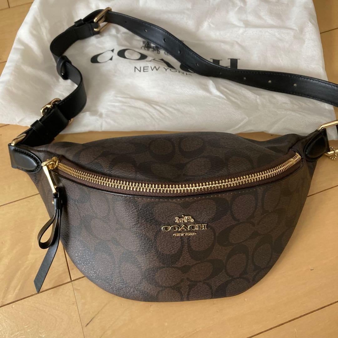 coachボディーバッグ　斜めがけ　ウエストポーチ