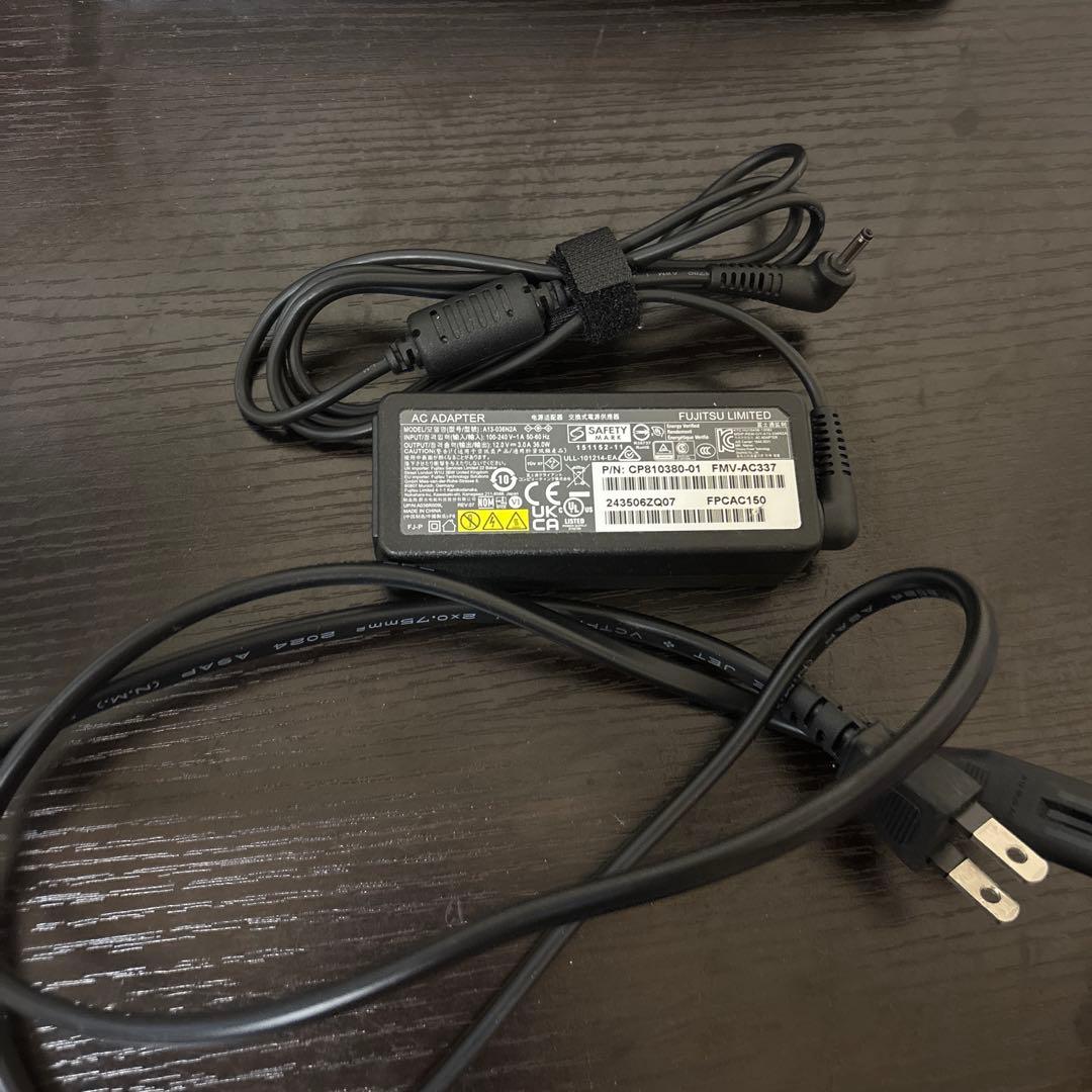 Fujitsu Tablet STYLISTIC Q5010/NEG 本体