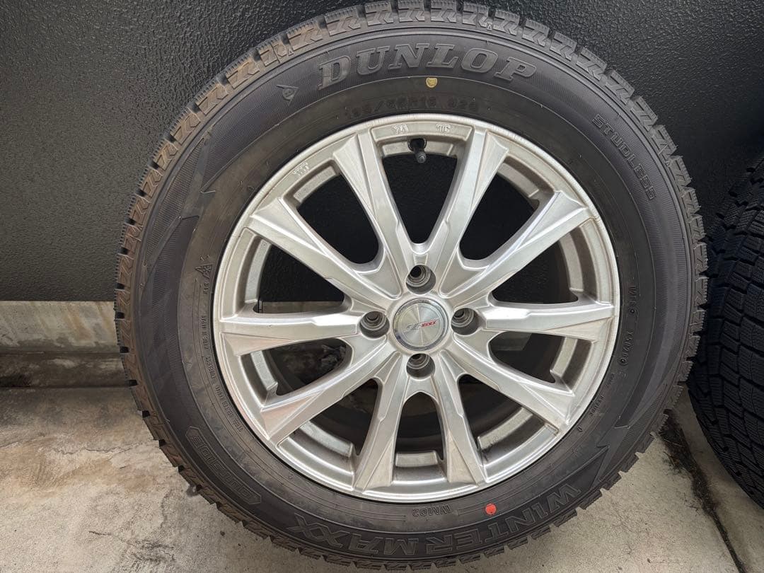 （スタッドレス2ヶ月のみ使用）ライズ、ロッキー