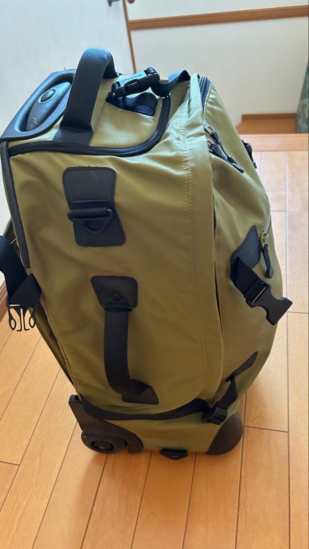 美品　mont-bell モンベルウィリーバッグ35 キャリーケース