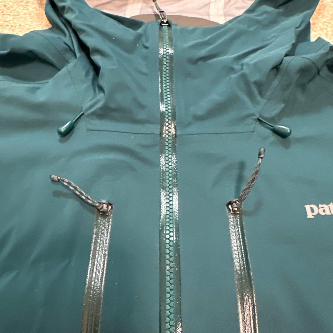 patagonia スノーボードウェア ジャケットとパンツセット