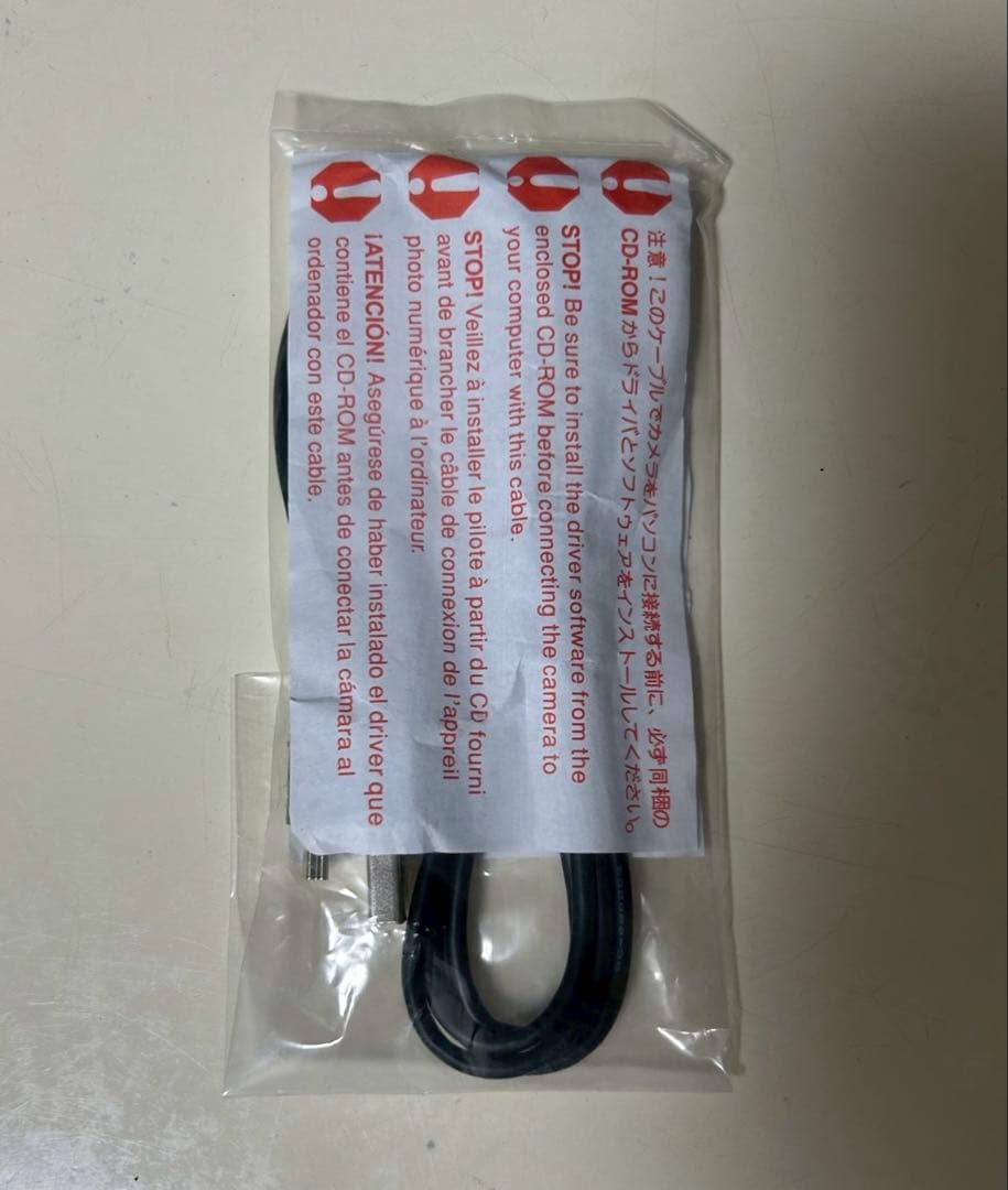 Canon EOS Kiss X4デジタル一眼レフ 2本レンズ付き