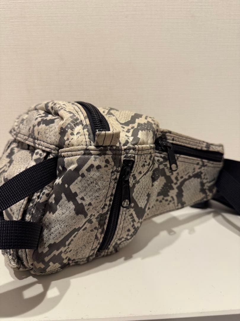 ★HEAD PORTER★ヘッドポーター★パイソン柄★ボディバッグ★ウエスト