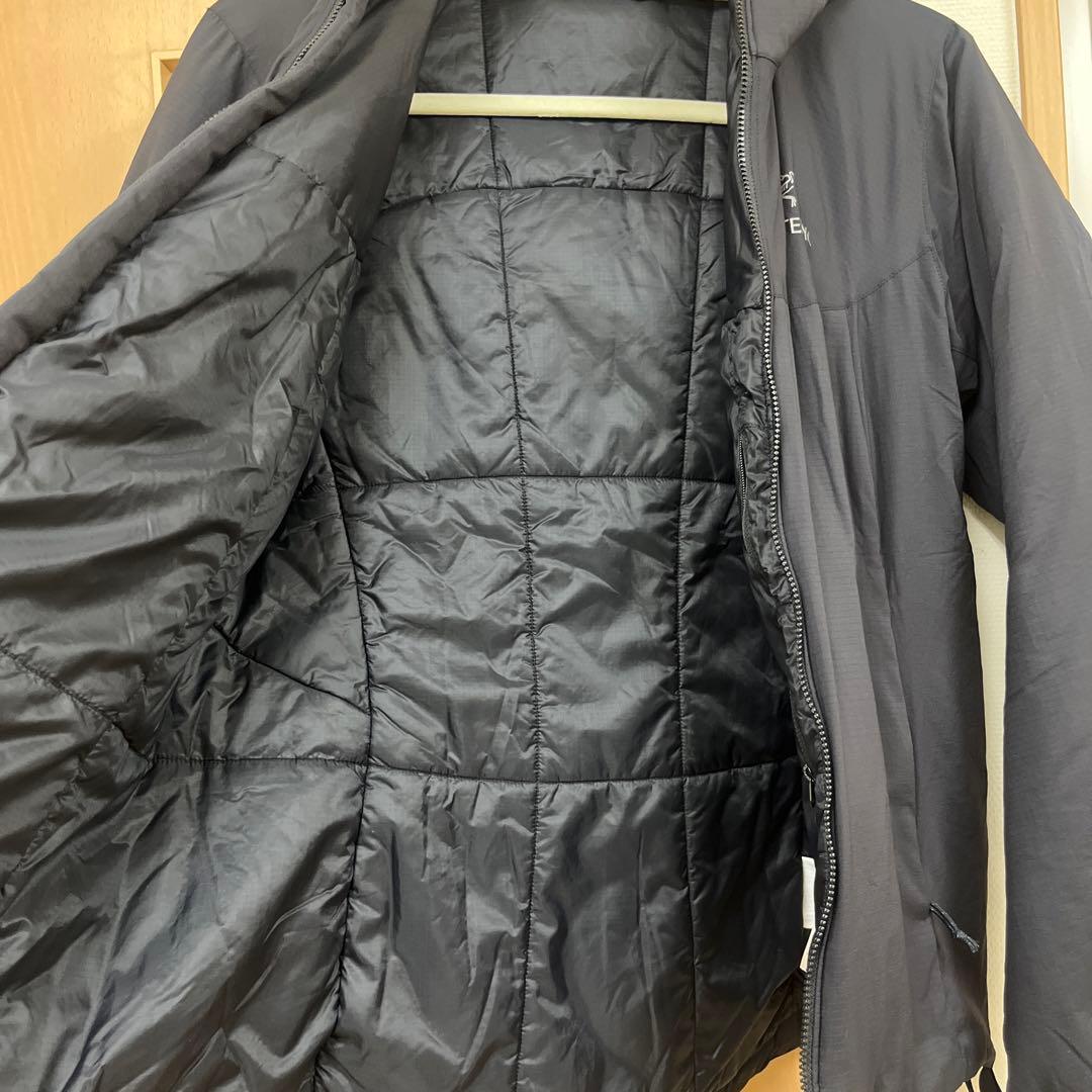 アークテリクス ARC' TERYX アトム AR フーディー Sサイズ