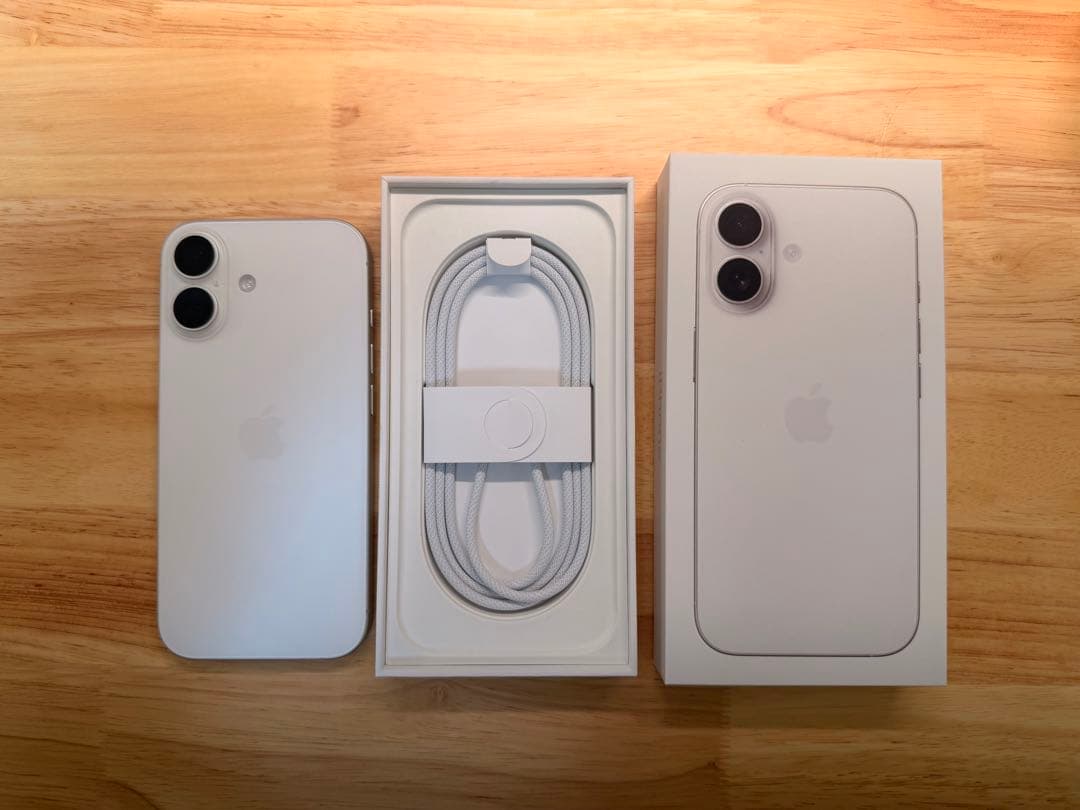 Apple iPhone 17 ホワイト 256GB