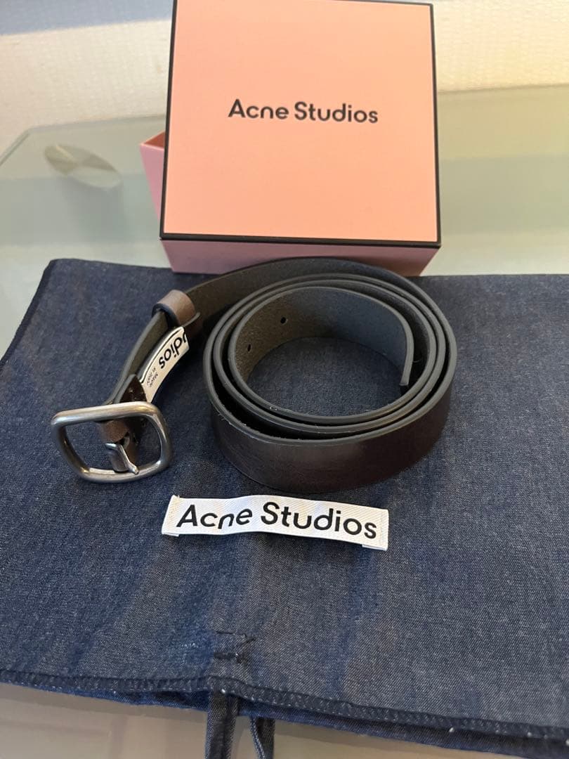 Acne Studios ブラウンレザーベルト
