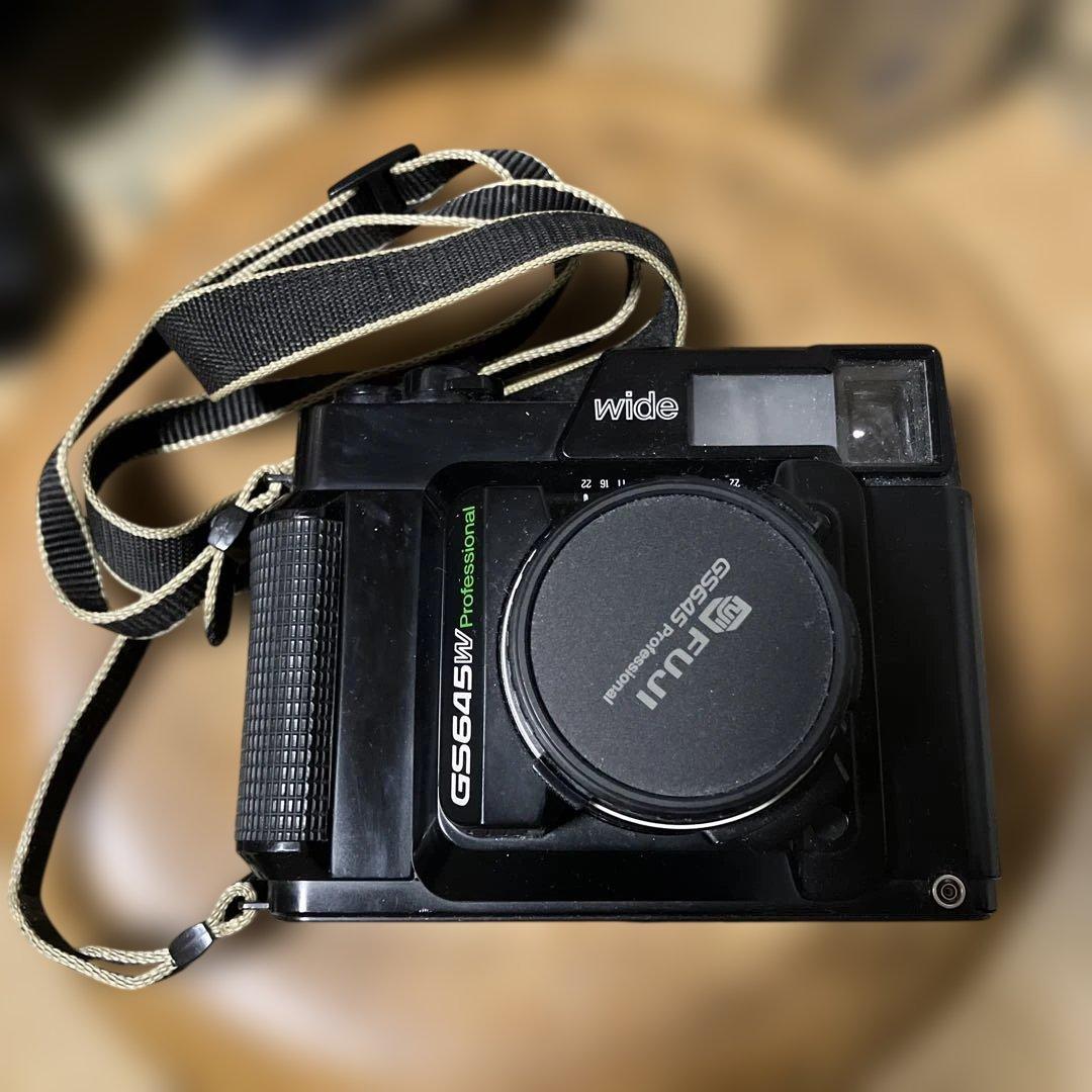 デジタルカメラ Fujifilm GS645W 45mm f5.6 (Film Tested)