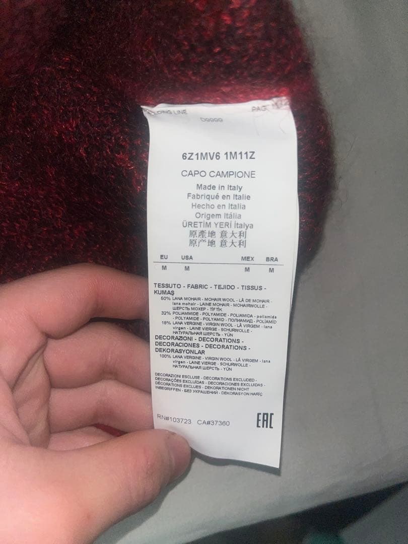 m*u様 EMPORIO ARMANI 赤黒　ニットセーター