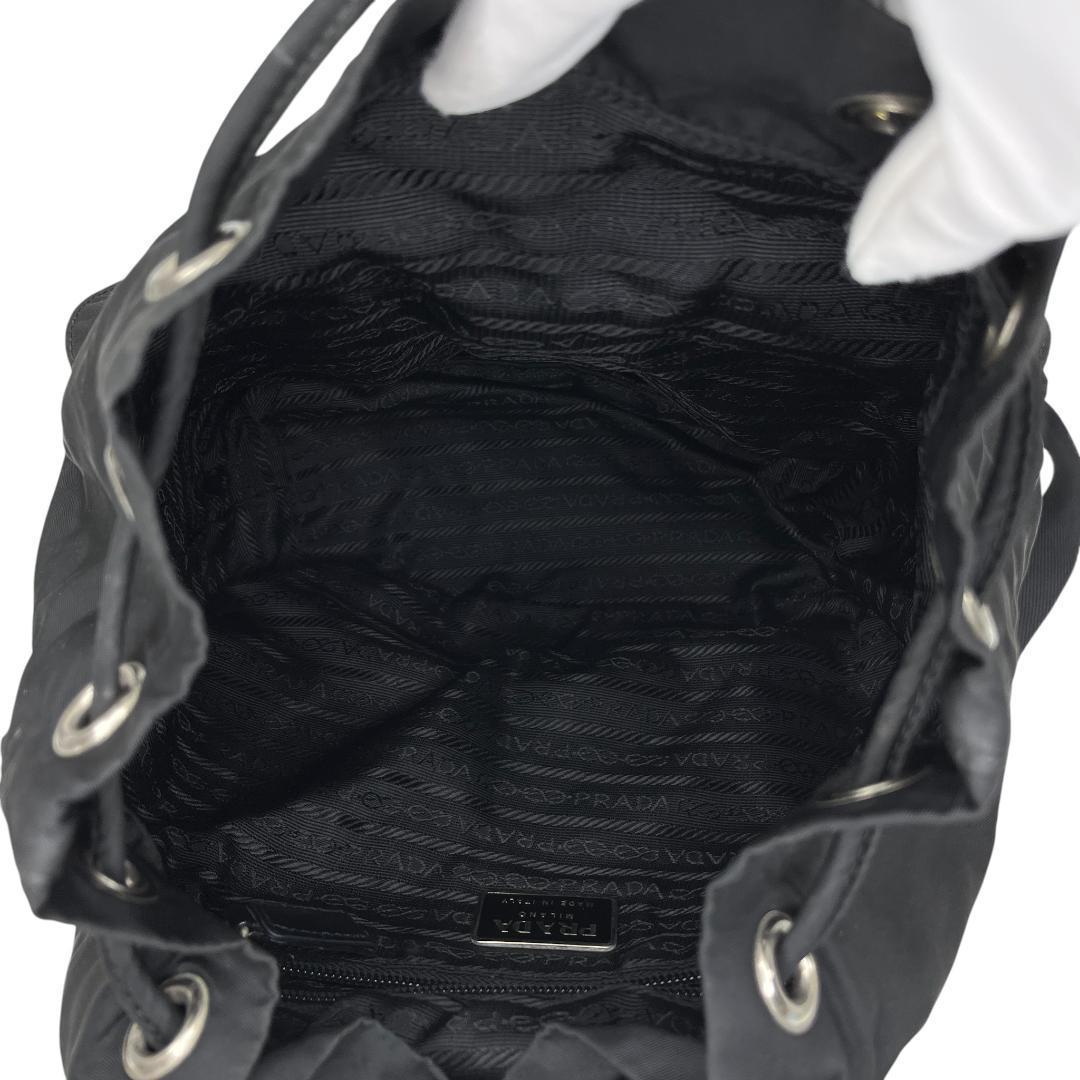 美品 PRADA プラダ リュック バックパック 三角プレート 白タグ 黒