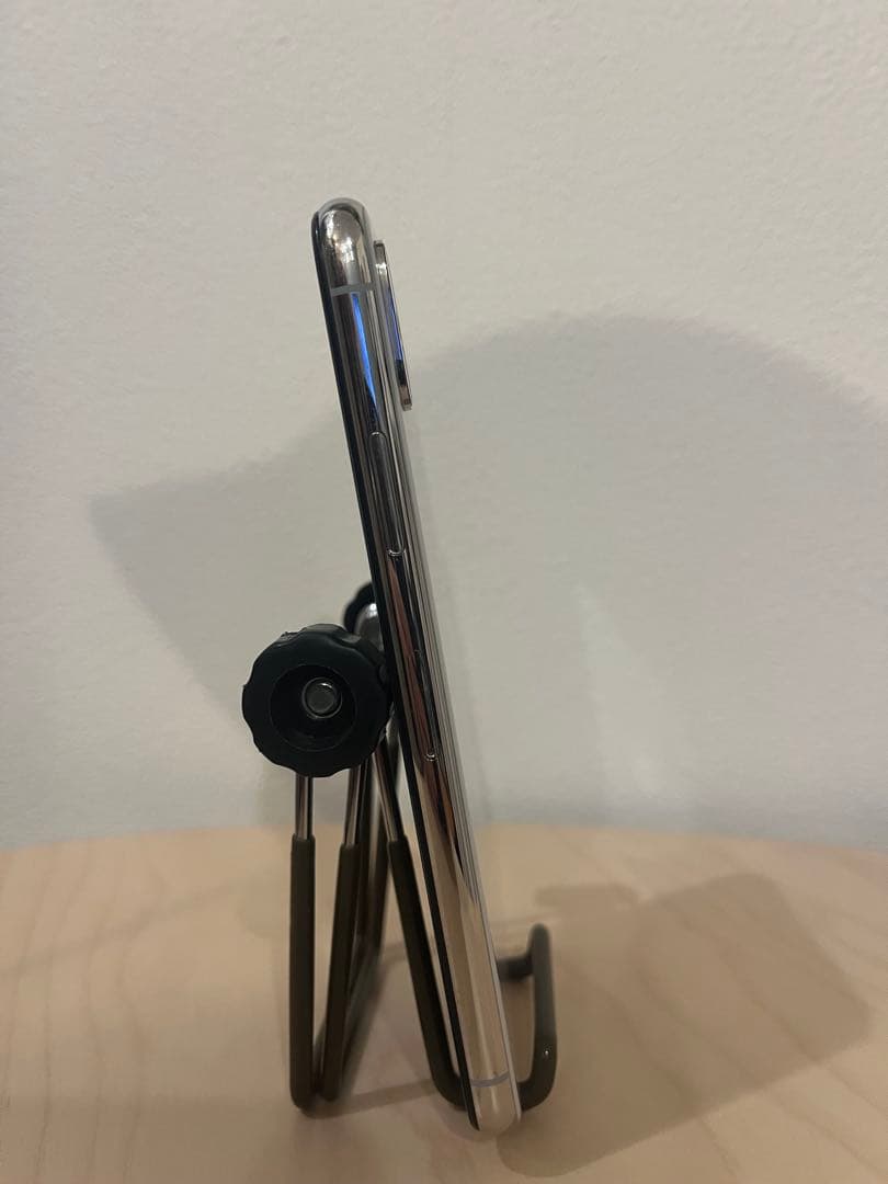 iPhone X 256gb シルバー (ホワイト)カバーと充電器付 シムフリー