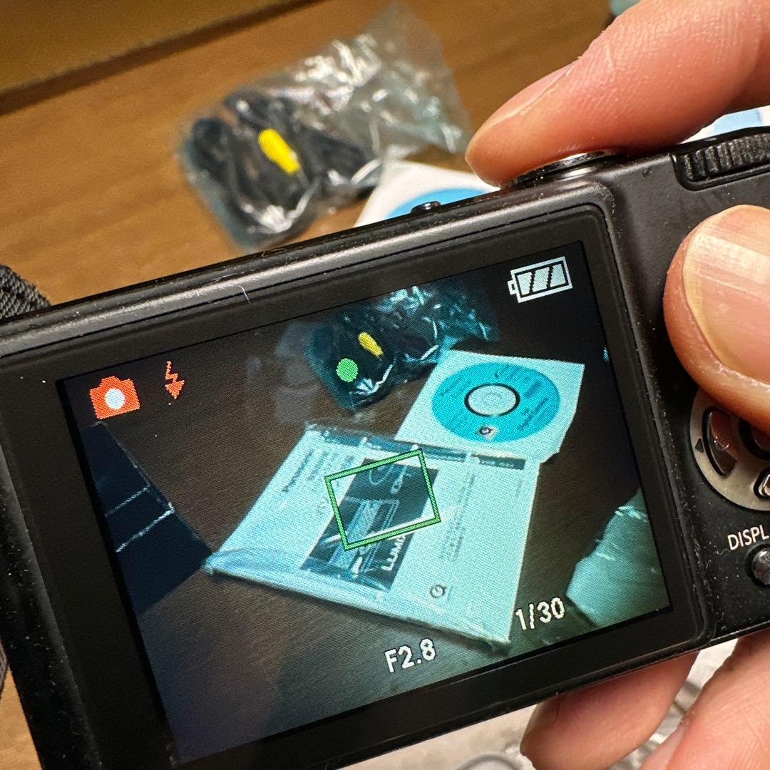 パナソニック LUMIX DMC-FX37 コンパクトデジタルカメラ