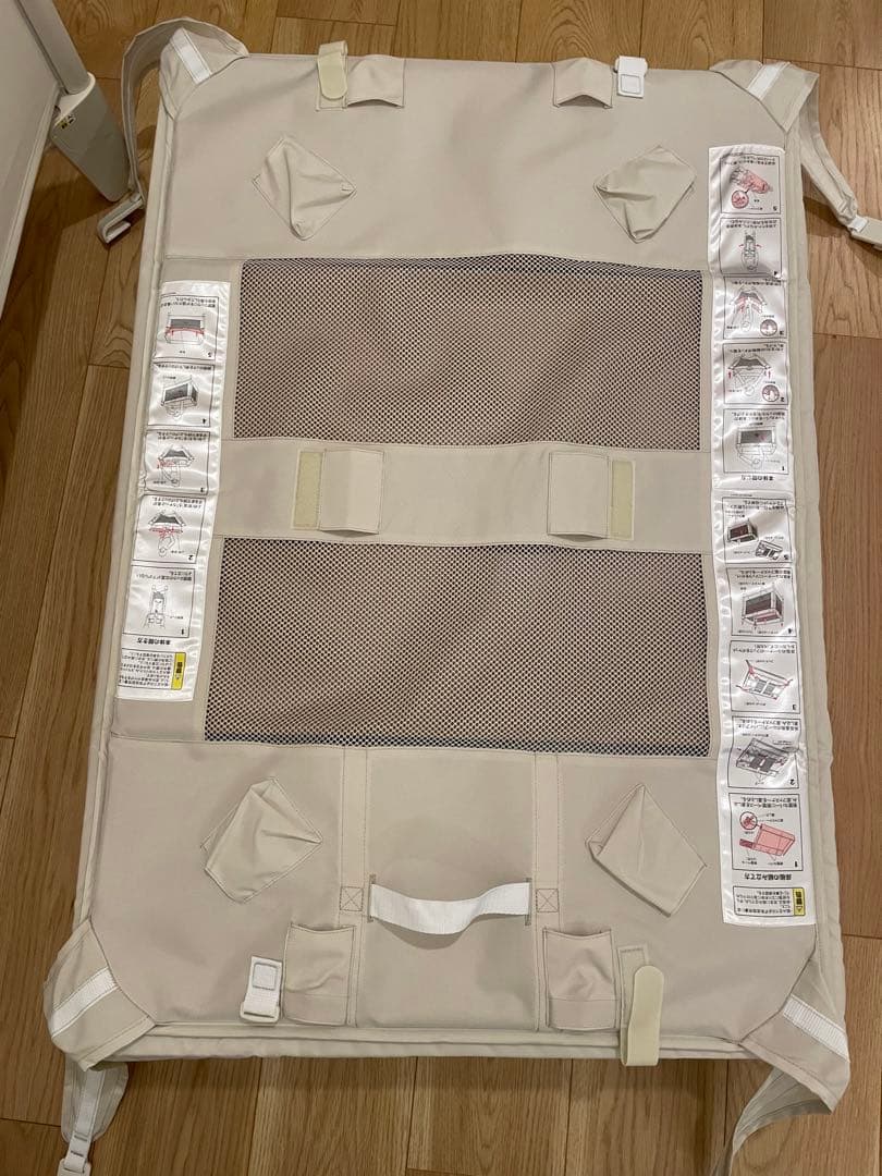 アップリカ ココネル エアー ホワイトグレー