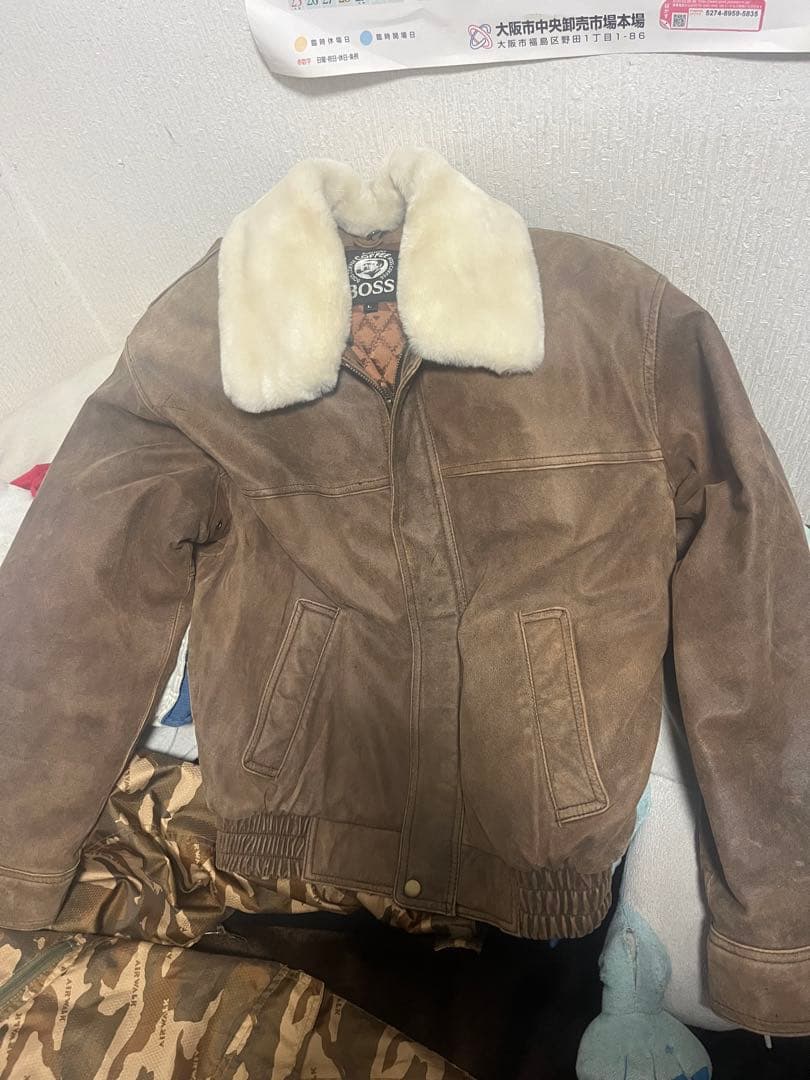 BOSS ブラウンレザーアウター