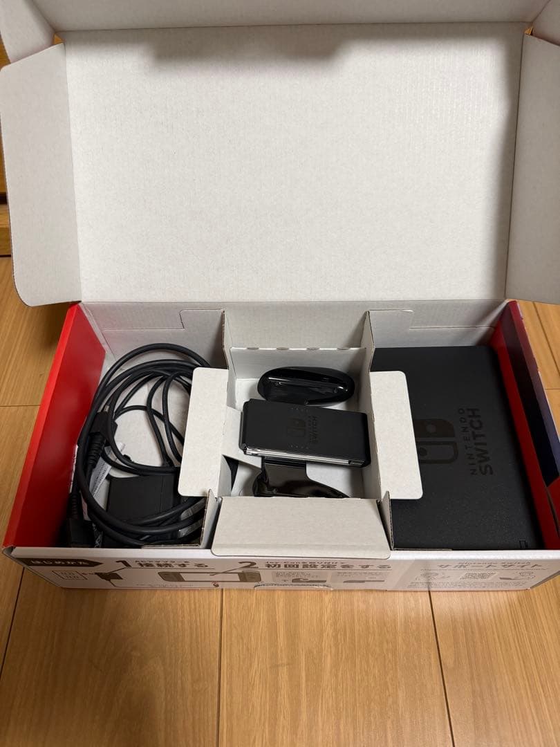 ooooo 様Nintendo Switch 本体 通常モデル 付属品一式