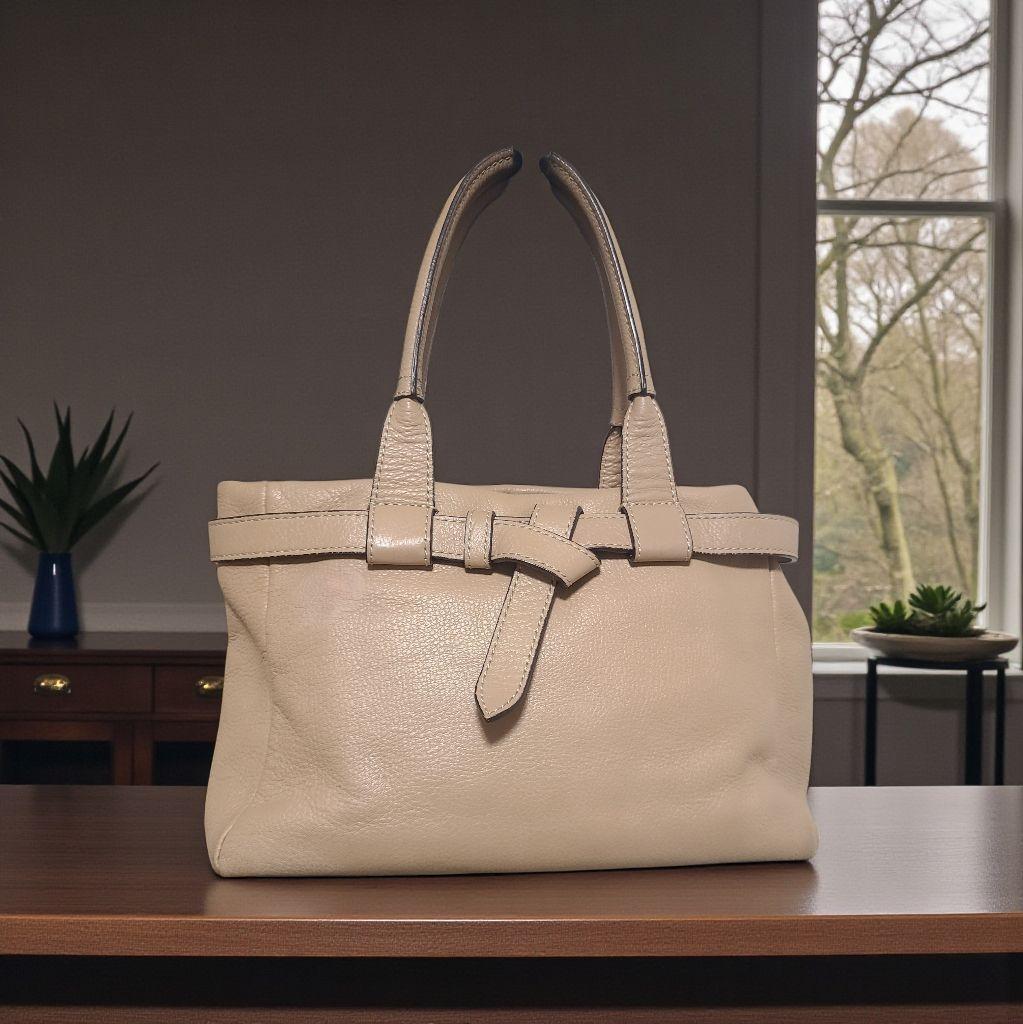 【美品】 土屋鞄 シボ革 レザーハンドバッグ ベージュ 上品 通勤 トート 軽量