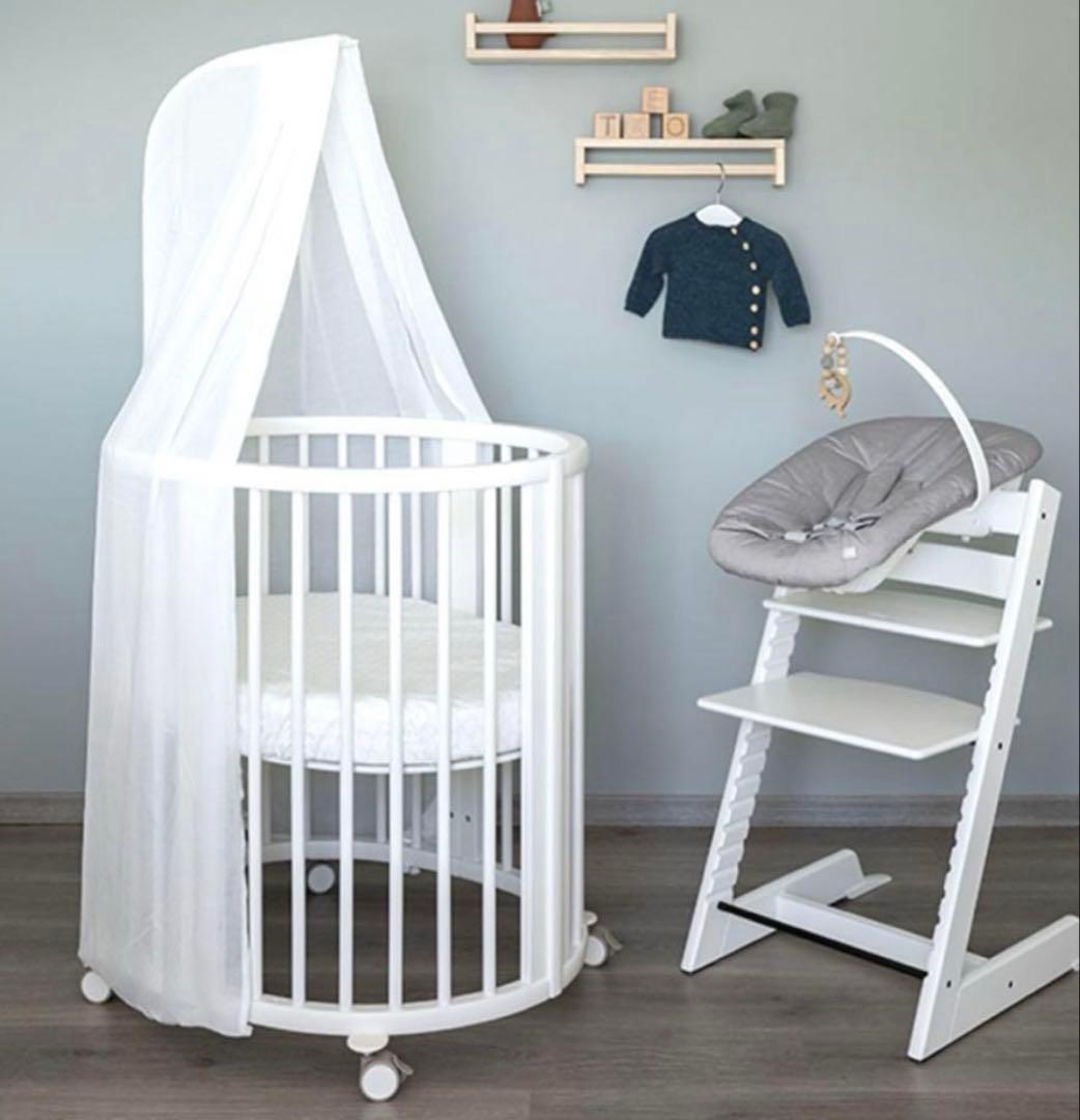 ホワイト円形 Stokke ベビーベッド キャノピー付き