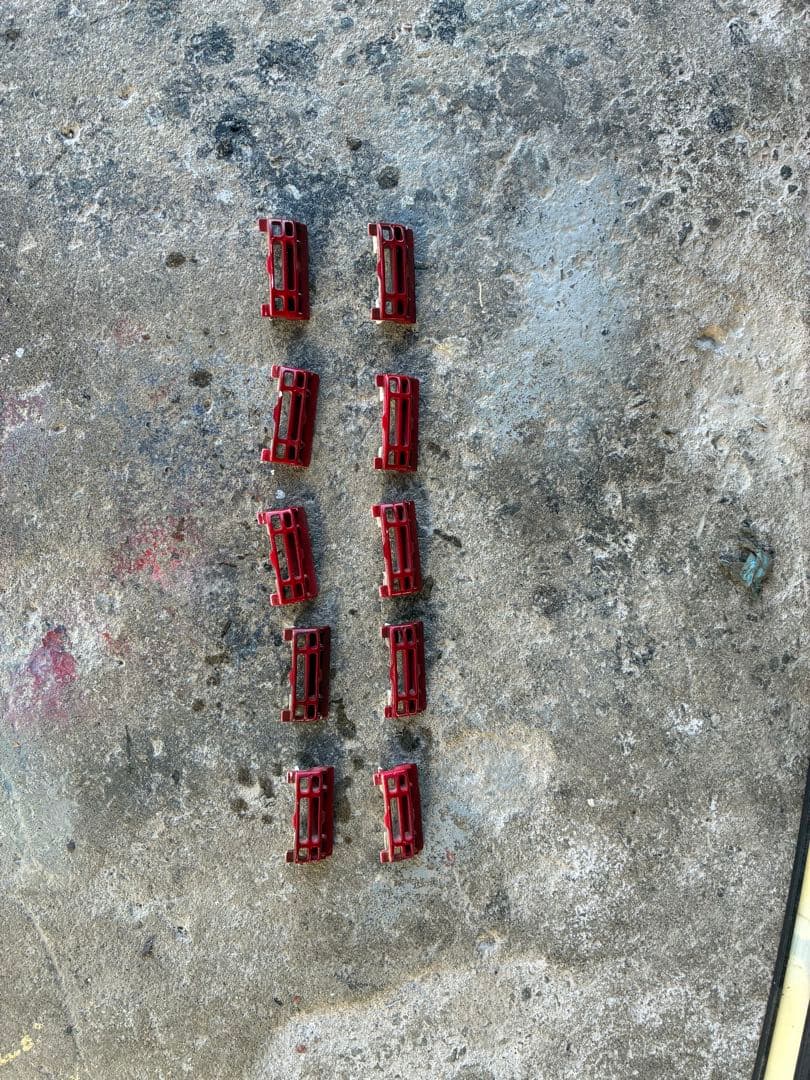 ひさん　ヴィヴィオ　ルーフモール　とめ金具？