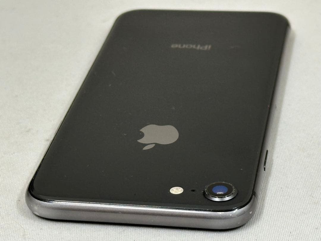 iPhone8 64GB simフリー