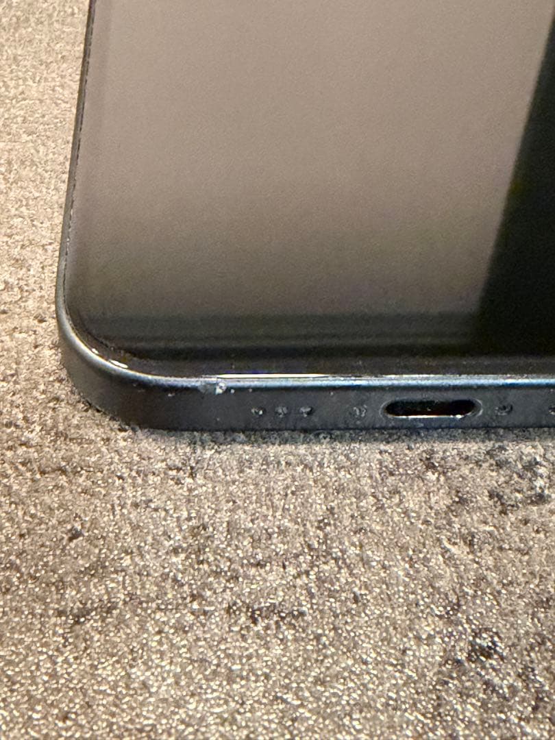 Apple iPhone 15 ブラック 本体 128GB SIMフリー