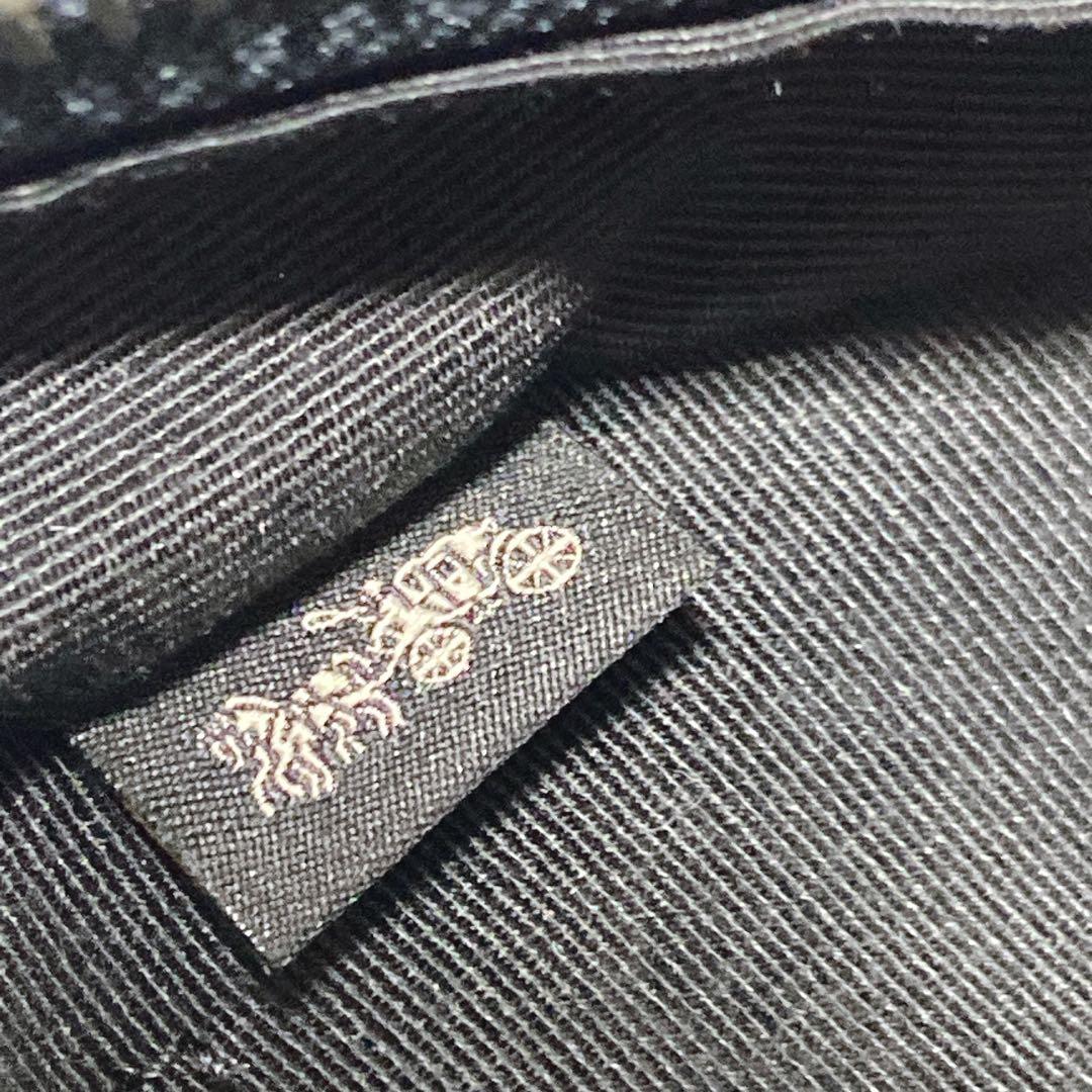 美品⭐️COACH コーチ　ボディーバッグ エンボス加工　メンズ　肩掛け　ネイビー