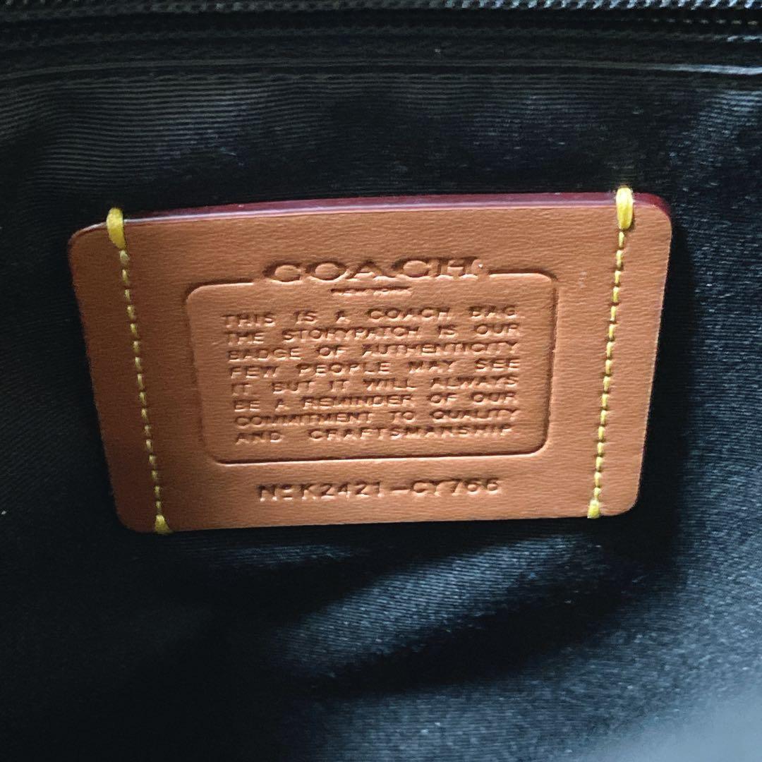 美品⭐️COACH コーチ　ボディーバッグ エンボス加工　メンズ　肩掛け　ネイビー