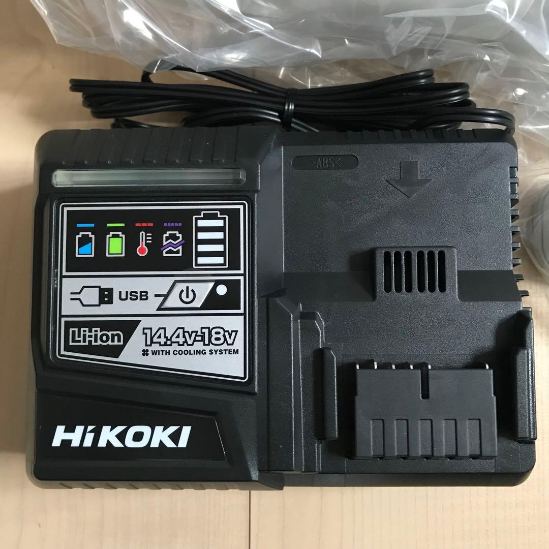 ハイコーキ　充電式掃除機。