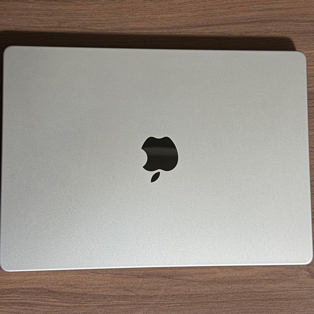 MacBook Pro M1 Pro メモリ32GB/SSD1TB 14インチ